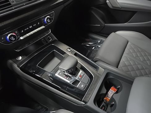 Used 2024 Audi SQ5 Premium Plus w/ S Sport Package AWD/4WD image 27
