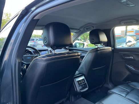 Used 2015 Chevrolet Impala LTZ FWD image 13