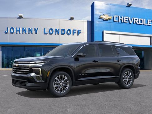 New 2026 Chevrolet Traverse LT w/ Sun and Wheel Package AWD/4WD image 2