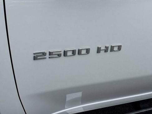 Used 2025 Chevrolet Silverado 2500 LT w/ Convenience Package image 33