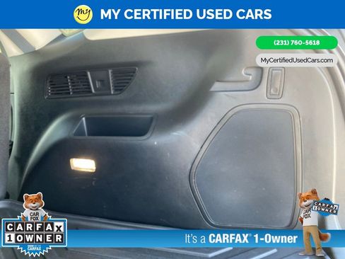 Used 2022 Ford Edge Titanium AWD/4WD image 9