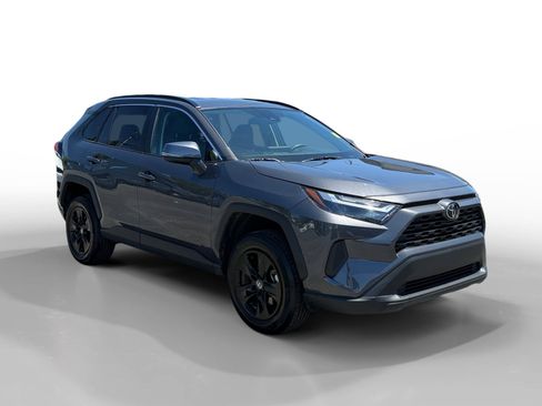 Used 2025 Toyota RAV4 XLE FWD image 7