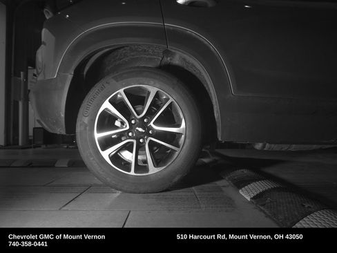Used 2025 Chevrolet TrailBlazer LT AWD/4WD image 37