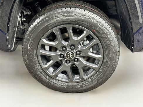 New 2026 Toyota Tundra Platinum image 9