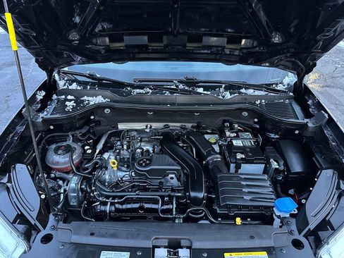 Used 2024 Volkswagen Taos S image 25