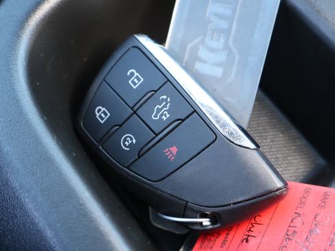 Used 2025 Chevrolet Silverado 1500 LT image 25