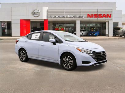 New 2025 Nissan Versa SV w/ Trunk Package