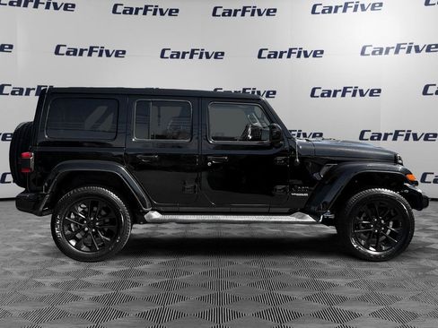Used 2021 Jeep Wrangler Unlimited Sahara AWD/4WD image 8