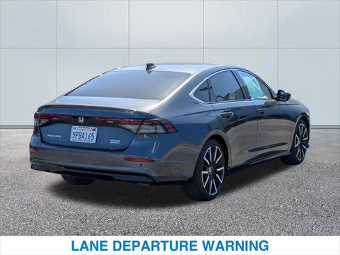 Used 2024 Honda Accord Touring image 7