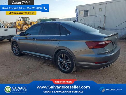 Used 2021 Volkswagen Jetta R-Line w/ R-Line Cold Weather Package FWD image 3