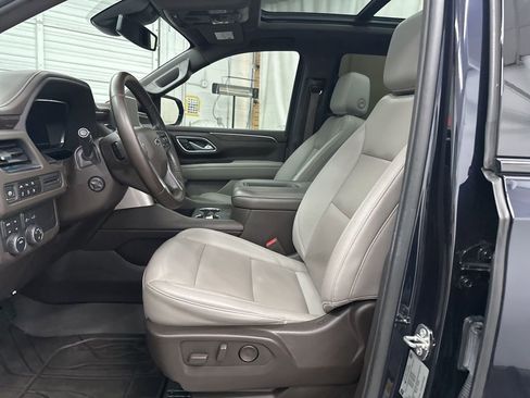 Used 2023 Chevrolet Tahoe Z71 w/ Luxury Package AWD/4WD image 18