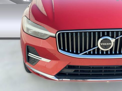 Certified 2023 Volvo XC60 B5 Plus w/ Protection Package Premier image 28