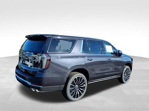 New 2026 Chevrolet Tahoe High Country AWD/4WD image 3