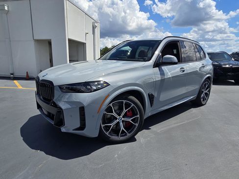New 2026 BMW X5 xDrive50e w/ Executive Package AWD/4WD image 24