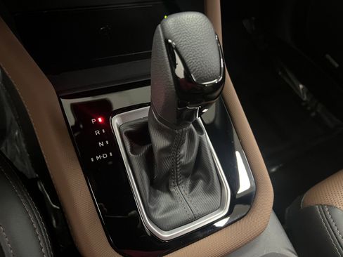 Used 2025 Subaru Forester Touring w/ Popular Package - Touring image 19