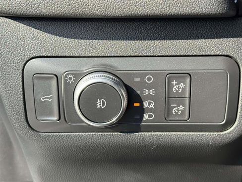 Used 2020 Ford Escape SEL image 17