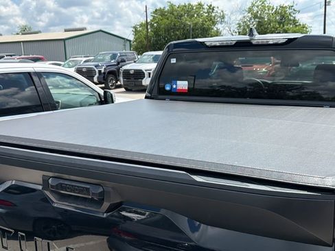 Used 2022 Toyota Tundra SR w/ SR Tow Package RWD image 6