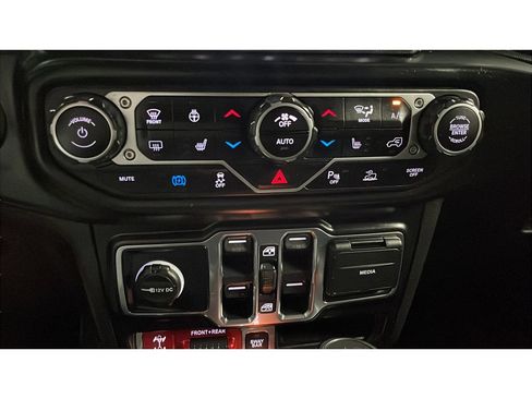 Used 2022 Jeep Wrangler Unlimited Rubicon 4xe w/ Cold Weather Group AWD/4WD image 14