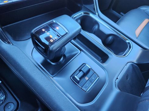 Used 2023 GMC Sierra 1500 AT4 w/ Technology Package image 29