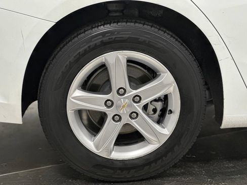 Used 2023 Chevrolet Malibu LT FWD image 23