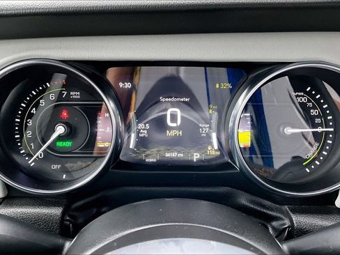 Used 2023 Jeep Wrangler High Altitude image 8