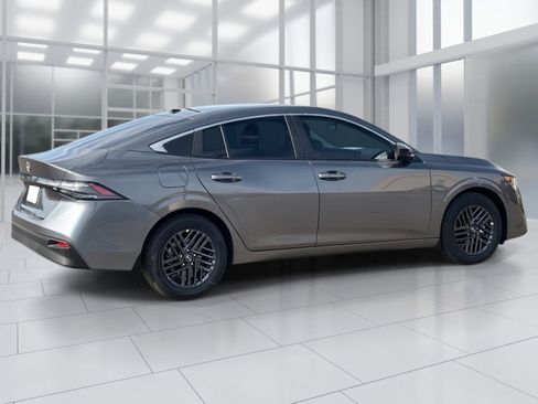 New 2026 Nissan Sentra SV w/ Floor Mat Package FWD image 6