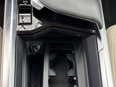 Used 2024 Audi Q8 e-tron Premium Plus image 12