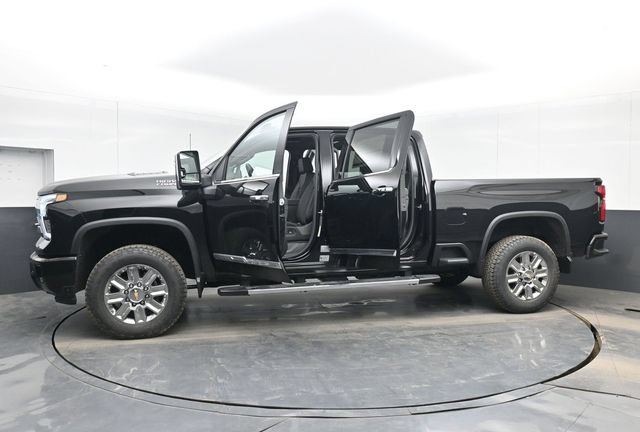 Used 2026 Chevrolet Silverado 2500 High Country w/ Technology Package AWD/4WD image 57