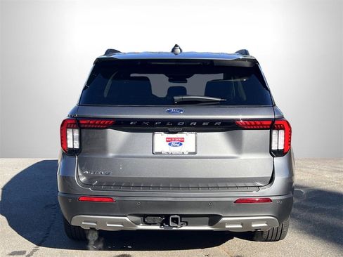 New 2025 Ford Explorer Active w/ Active Comfort Package image 25