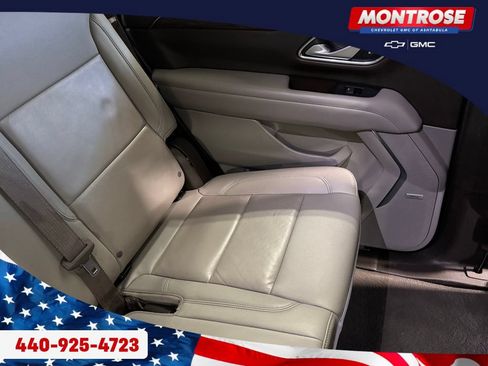 Used 2022 Chevrolet Tahoe Z71 w/ Z71 Off-Road Package AWD/4WD image 26