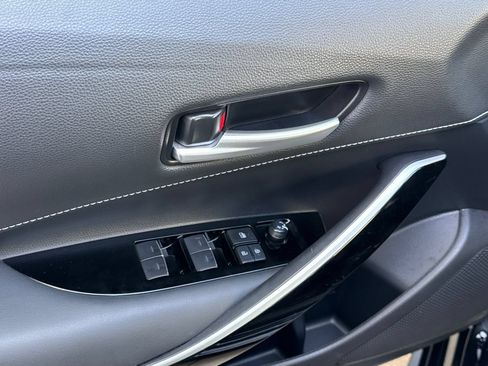 Used 2025 Toyota Corolla XSE FWD image 14