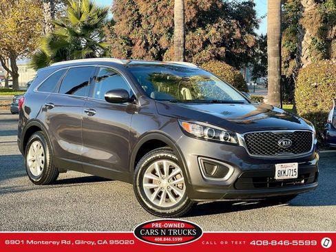 Used 2016 Kia Sorento FWD image 1