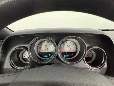 Used 2010 Dodge Challenger SE RWD image 12