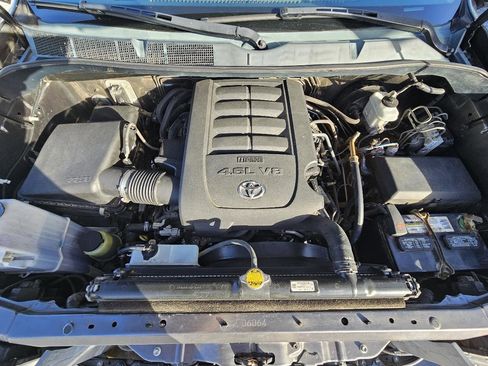 Used 2013 Toyota Tundra 2WD CrewMax w/ Tow Pkg image 66
