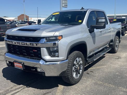 Used 2022 Chevrolet Silverado 2500 LT w/ Convenience Package AWD/4WD image 9
