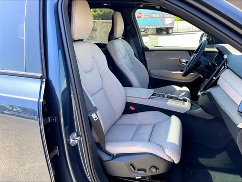 New 2026 Volvo XC90 T8 Ultra w/ Protection Package AWD/4WD image 32