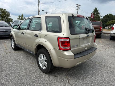Used 2012 Ford Escape XLS FWD image 5