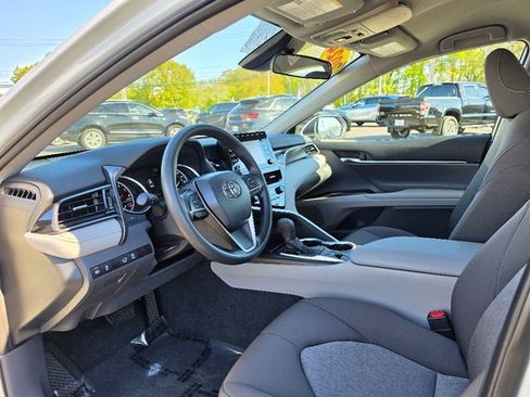 Used 2024 Toyota Camry LE AWD/4WD image 20