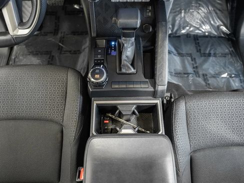 Used 2025 Toyota 4Runner SR5 AWD/4WD image 25