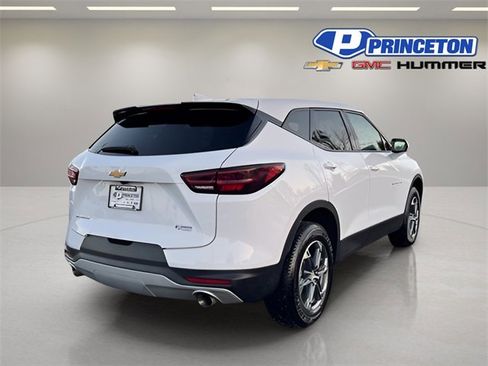 Used 2025 Chevrolet Blazer LT image 8