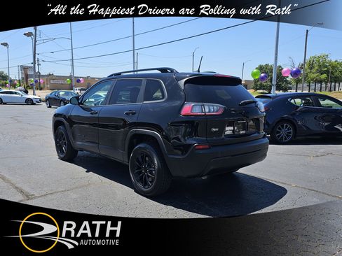 Used 2023 Jeep Cherokee Altitude Lux AWD/4WD image 6