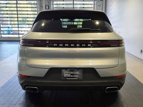 Used 2024 Porsche Cayenne image 6