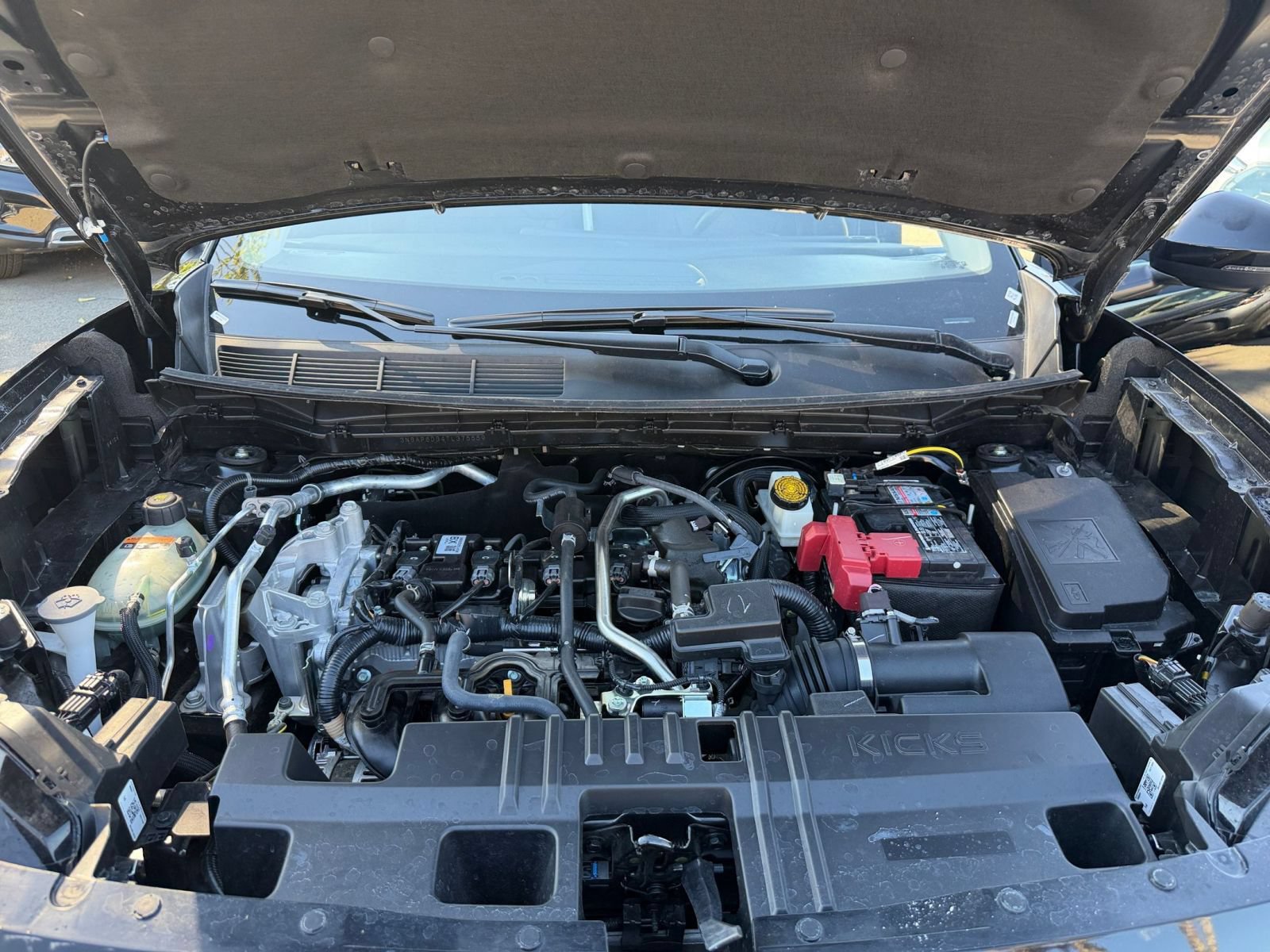 Used 2026 Nissan Kicks SR AWD/4WD image 30