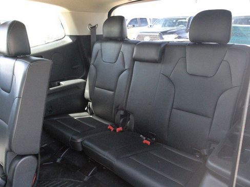 Used 2023 Kia Telluride AWD image 31