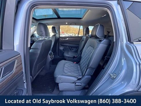 Certified 2024 Volkswagen Atlas SEL Premium R-Line image 9