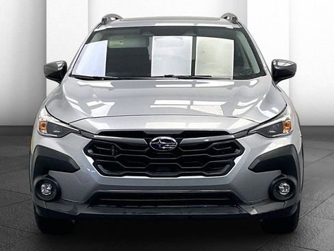 Used 2025 Subaru Crosstrek 2.0i Premium image 2
