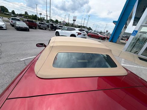 Used 2000 Chevrolet Corvette Convertible w/ Memory Pkg RWD image 12