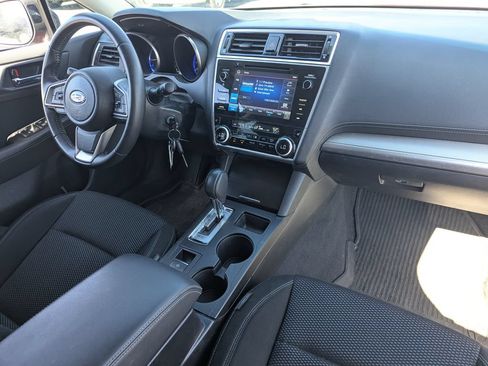 Used 2019 Subaru Outback 2.5i Premium w/ Popular Package #2 AWD/4WD image 33
