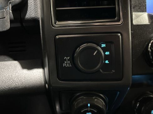 Used 2020 Ford F150 XLT w/ Equipment Group 302A Luxury AWD/4WD image 19
