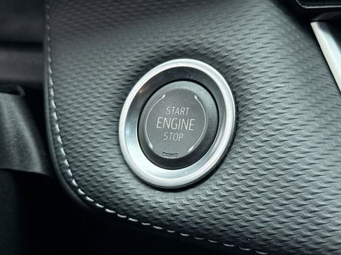 Used 2025 Chevrolet Equinox LT image 20